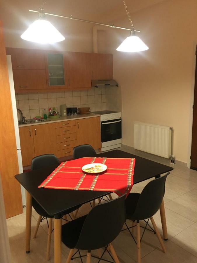 Central 2-Bedroom Luxury Apartment Heraklion Zewnętrze zdjęcie